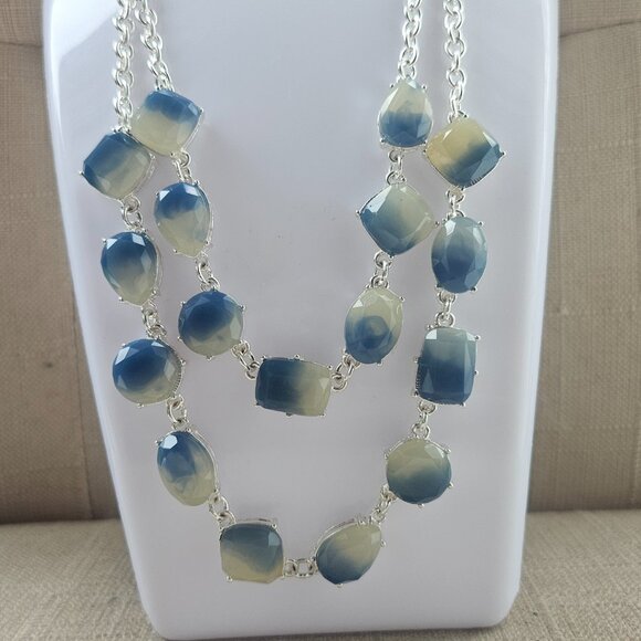 GLORIA VANDERBILT Necklace Women Silver Tone and Faceted Blue Ombre Acrylic - Picture 2 of 11